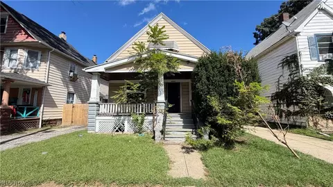 6801 Sebert Ave, Cleveland, OH 44105