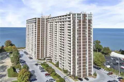 12900 Lake Ave #1506, Lakewood, OH 44107