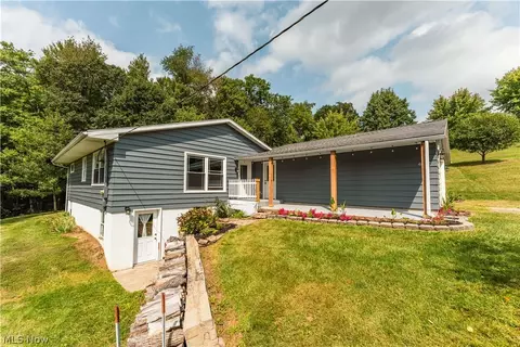 6887 Township Road 310, Millersburg, OH 44654