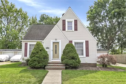 19255 Malvern Ave, Rocky River, OH 44116