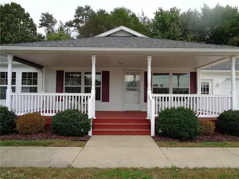 Exterior - 326 Gemini Dr, Dover, OH 44622 photo 1 of 3