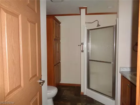 Bath - 326 Gemini Dr, Dover, OH 44622 photo 1 of 3