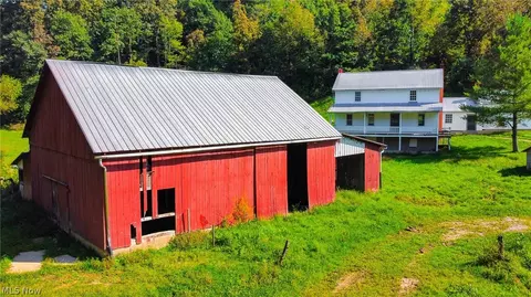 Exterior - 56176 Cline Rd, Barnesville, OH 43713 photo 3 of 3