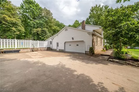 6793 Tanglewood Dr, Youngstown, OH 44512 photo 44
