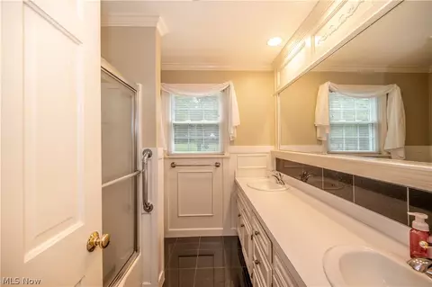 6793 Tanglewood Dr, Youngstown, OH 44512 photo 31