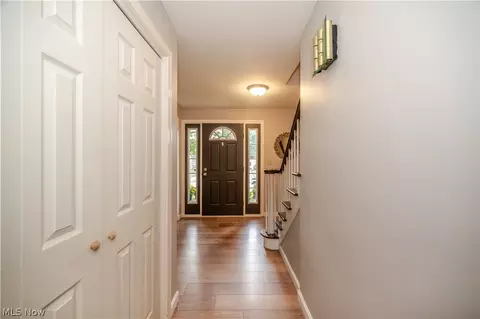 6793 Tanglewood Dr, Youngstown, OH 44512 photo 11