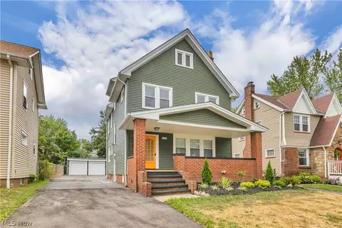 3498 Tullamore Rd, University Heights, OH 44118