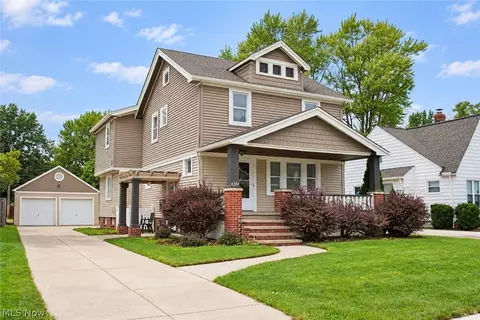 4284 W 219th St, Fairview Park, OH 44126