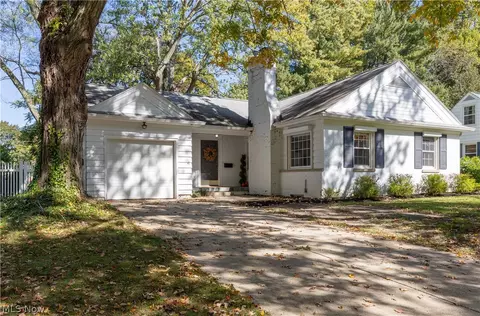 2535 Grant Ave, Cuyahoga Falls, OH 44223