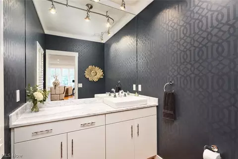 Bath - 3364 E Glencoe Rd, Richfield, OH 44286 photo 1 of 4
