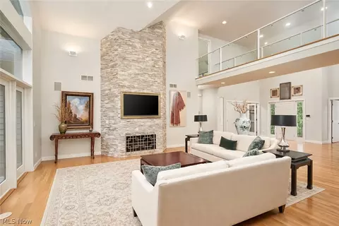 Living - 3364 E Glencoe Rd, Richfield, OH 44286 photo 3 of 3