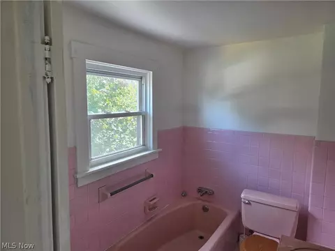 442 Garfield St, Struthers, OH 44471 photo 5