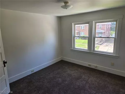 442 Garfield St, Struthers, OH 44471 photo 6