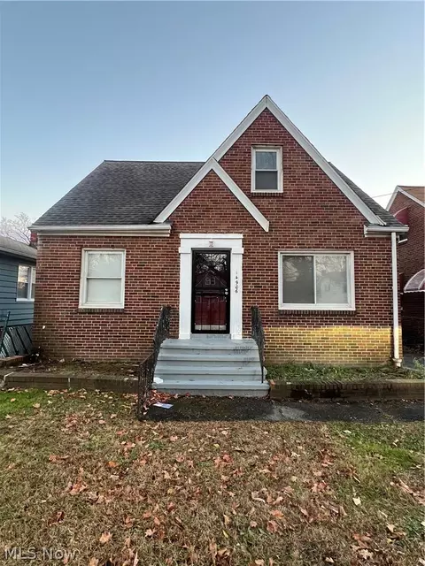14906 Harvard Ave, Cleveland, OH 44128