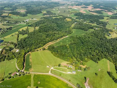 Fiat Road, Baltic, OH 44681