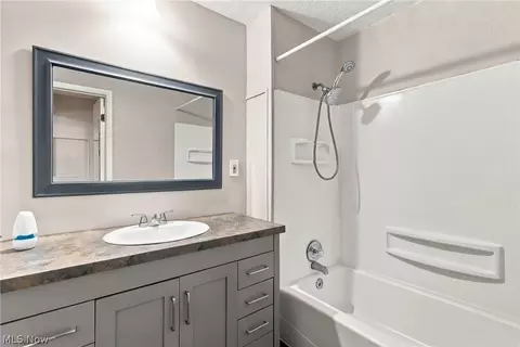 Bath - 1875 Perth Rd, Madison, OH 44057 photo 3 of 4