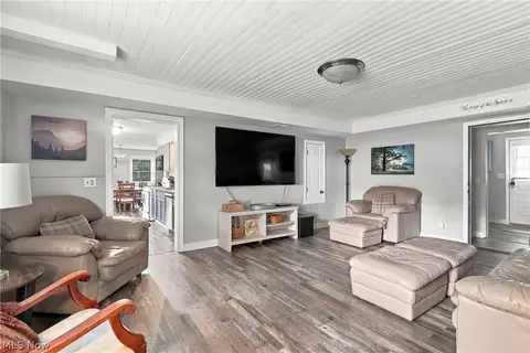 Living - 1875 Perth Rd, Madison, OH 44057 photo 2 of 2