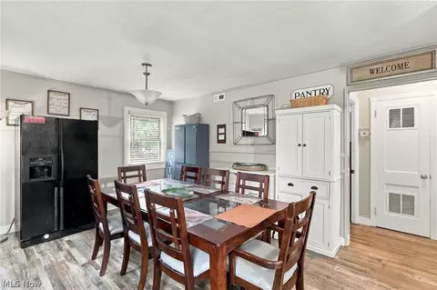 Dining - 1875 Perth Rd, Madison, OH 44057 photo 4 of 5