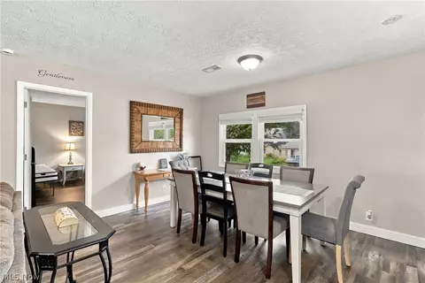Dining - 1875 Perth Rd, Madison, OH 44057 photo 3 of 5