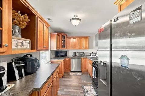 Kitchen - 1875 Perth Rd, Madison, OH 44057 photo 1 of 5