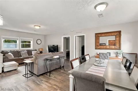 Dining - 1875 Perth Rd, Madison, OH 44057 photo 1 of 5