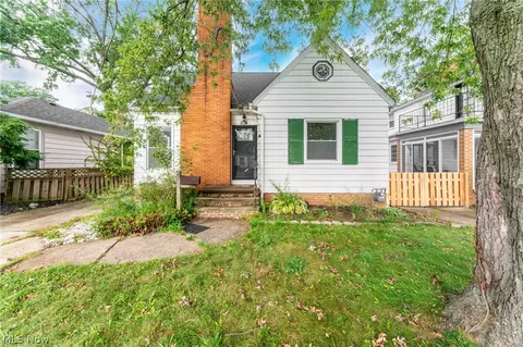 3114 W 160th St, Cleveland, OH 44111