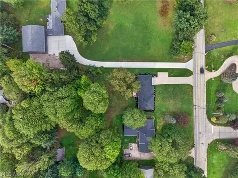 View/Area - 35755 Solon Rd, Solon, OH 44139 photo 2 of 5
