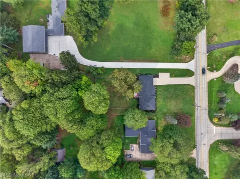 View/Area - 35755 Solon Rd, Solon, OH 44139 photo 2 of 5