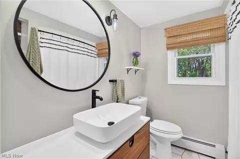 Bath - 35755 Solon Rd, Solon, OH 44139 photo 1 of 3