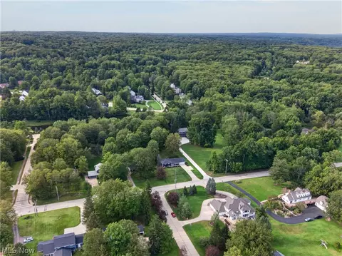 View/Area - 35755 Solon Rd, Solon, OH 44139 photo 4 of 5