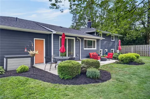 Exterior - 35755 Solon Rd, Solon, OH 44139 photo 4 of 7