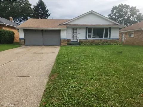 23478 Hillcroft Dr, Warrensville Heights, OH 44128