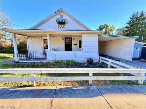 1012 Camden Ave, Parkersburg, WV 26101