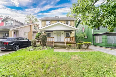 3258 Silsby Rd, Cleveland Heights, OH 44118