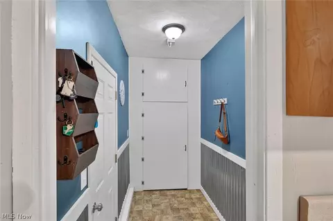 Entry Way - 166 Pinewood Dr, Elyria, OH 44035 photo 2 of 2