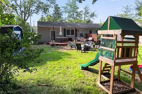 Exterior - 166 Pinewood Dr, Elyria, OH 44035 photo 7 of 15