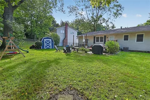Exterior - 166 Pinewood Dr, Elyria, OH 44035 photo 11 of 15