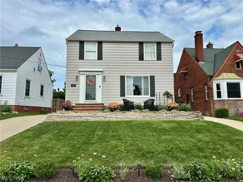 6608 Orchard Grove Ave, Cleveland, OH 44144