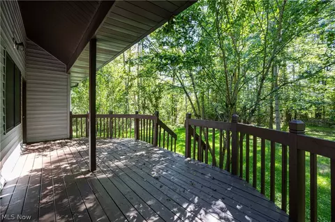 Exterior - 3126 Cliffside Dr, Akron, OH 44321 photo 4 of 6