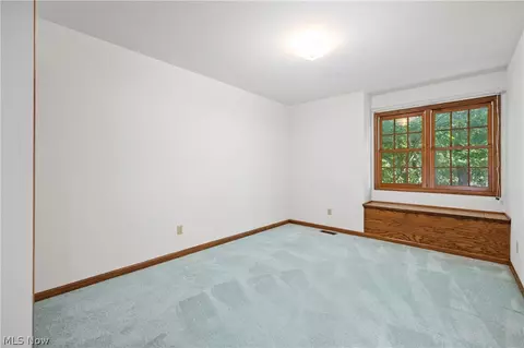 Bedroom - 3126 Cliffside Dr, Akron, OH 44321 photo 3 of 6