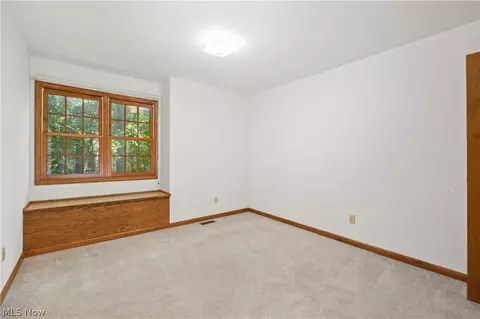Bedroom - 3126 Cliffside Dr, Akron, OH 44321 photo 5 of 6