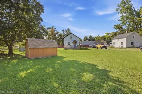 Exterior - 40 Eagle St, Madison, OH 44057 photo 5 of 6
