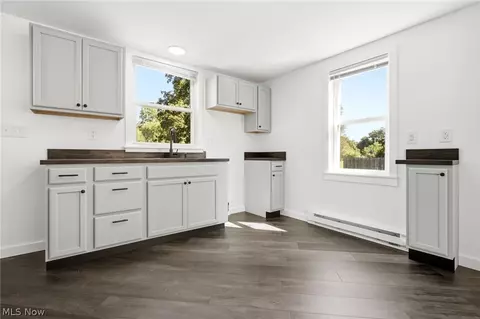 Kitchen - 40 Eagle St, Madison, OH 44057 photo 1 of 1