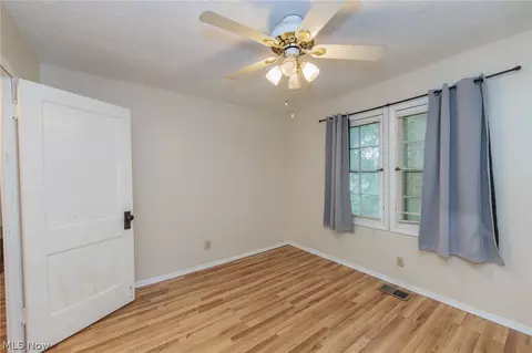 Bedroom - 1305 Big Falls Ave, Akron, OH 44310 photo 4 of 6