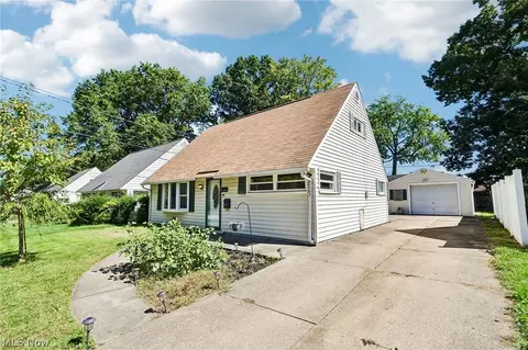 1769 Windsor St, Cuyahoga Falls, OH 44221