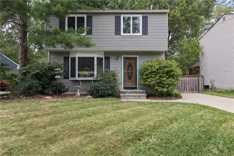 5742 Pleasant St, North Ridgeville, OH 44039