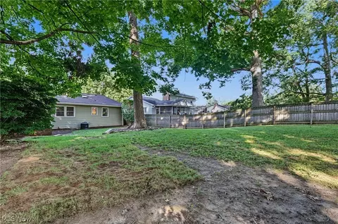 Exterior - 4617 Commodore Dr, Stow, OH 44224 photo 13 of 16