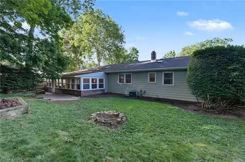 Exterior - 4617 Commodore Dr, Stow, OH 44224 photo 11 of 16