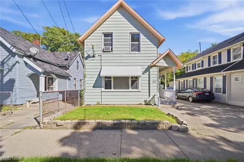 3309 W 32 St, Cleveland, OH 44109