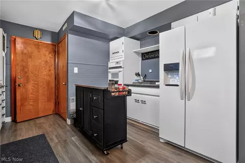 Kitchen - 3045 Spencer Cir E, Geneva, OH 44041 photo 3 of 4